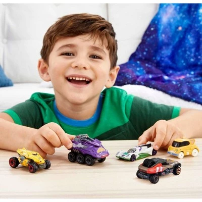 Hot Wheels Disney Pixar Lightyear Character Car - 5pk 3 Hot Wheels Disney Pixar Lightyear Character Car - 5pk