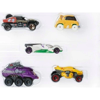 Hot Wheels Disney Pixar Lightyear Character Car - 5pk 4 Hot Wheels Disney Pixar Lightyear Character Car - 5pk - Image 2