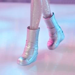 Hasbro Disney Zombies 3 Singing Addison -Disney Toys Sales unnamed file 4231