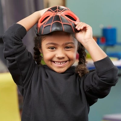 Marvel Spider-Man: Across the Spider-Verse Web Action Gear 10 Marvel Spider-Man: Across the Spider-Verse Web Action Gear - Image 8