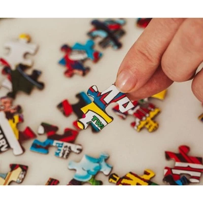 NMR Distribution Marvel Comics Covers Superheroes 3000-Piece Jigsaw Puzzle | Toynk Exclusive 6 NMR Distribution Marvel Comics Covers Superheroes 3000-Piece Jigsaw Puzzle | Toynk Exclusive - Image 4